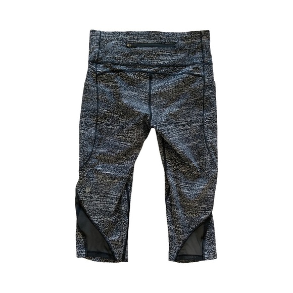 Lululemon Pace Perfect Crop 17” Size 8 - Picture 8 of 11